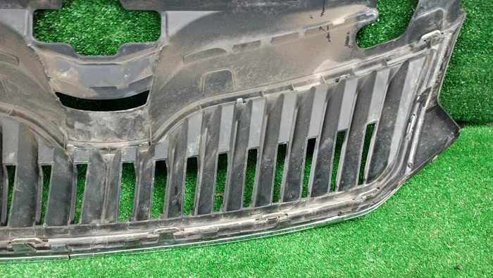 Решетка радиатора Skoda Rapid 1 (2012-2020)