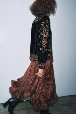 ZARA БАРХАТНАЯ КУРТКА С ВЫШИВКОЙ — ZW COLLECTION, ЧЕРНЫЙ