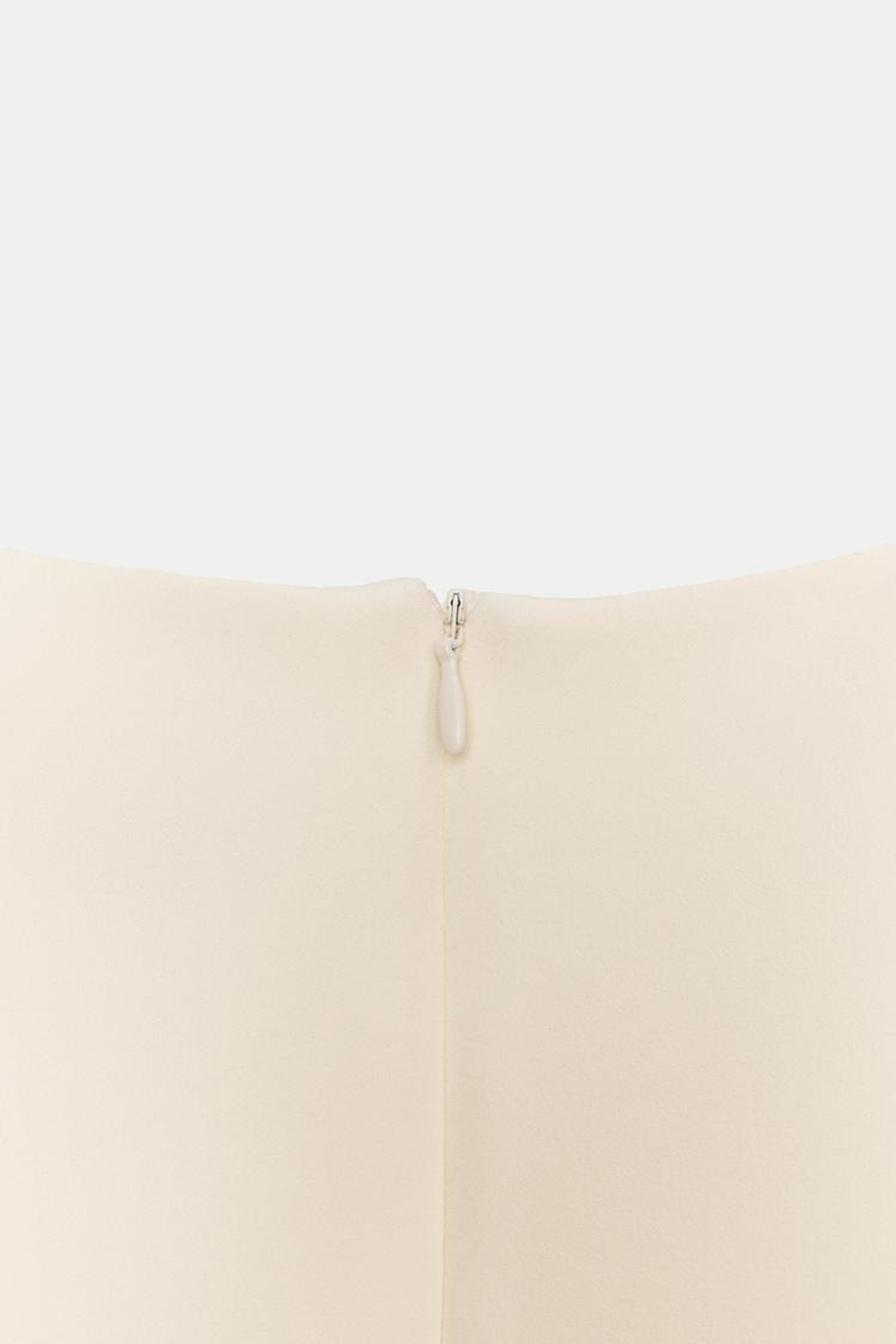 ZARA КОРОТКОЕ ПЛАТЬЕ СО СКЛАДКАМИ И КАРМАНАМИ, ЖЕЛТОВАТО-БЕЛЫЙ