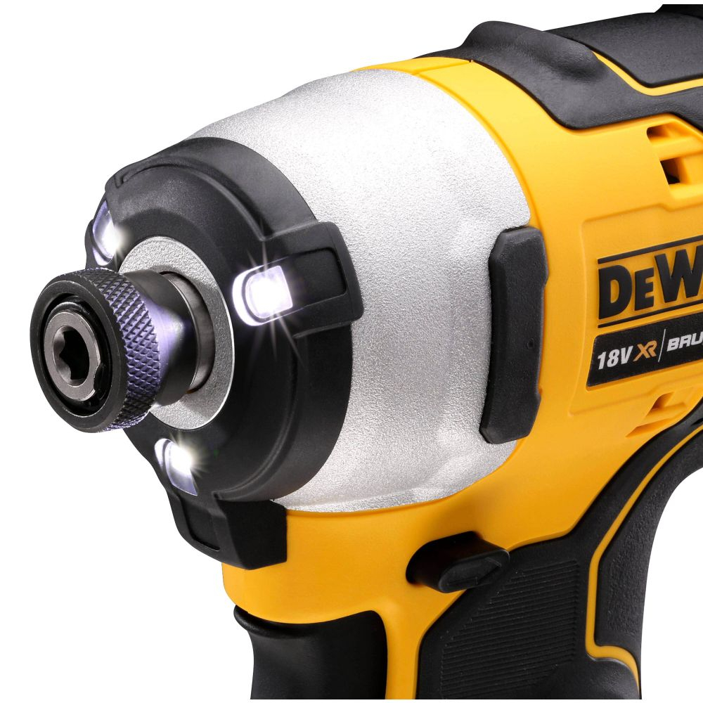Аккумуляторная дрель-шуруповерт DeWalt DCF809L2T-QW ударная