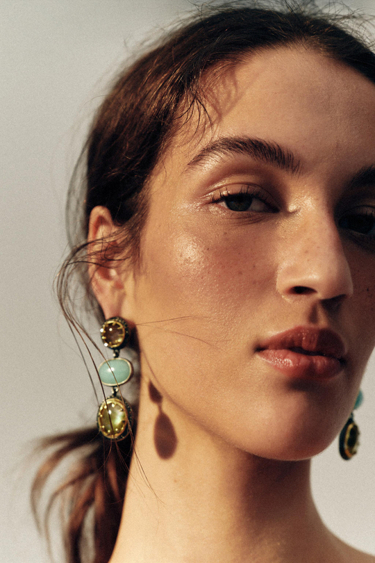 ZARA СЕРЬГИ С КАМНЯМИ И СТРАЗАМИ, АНТРАЦИТОВО-СЕРЫЙ