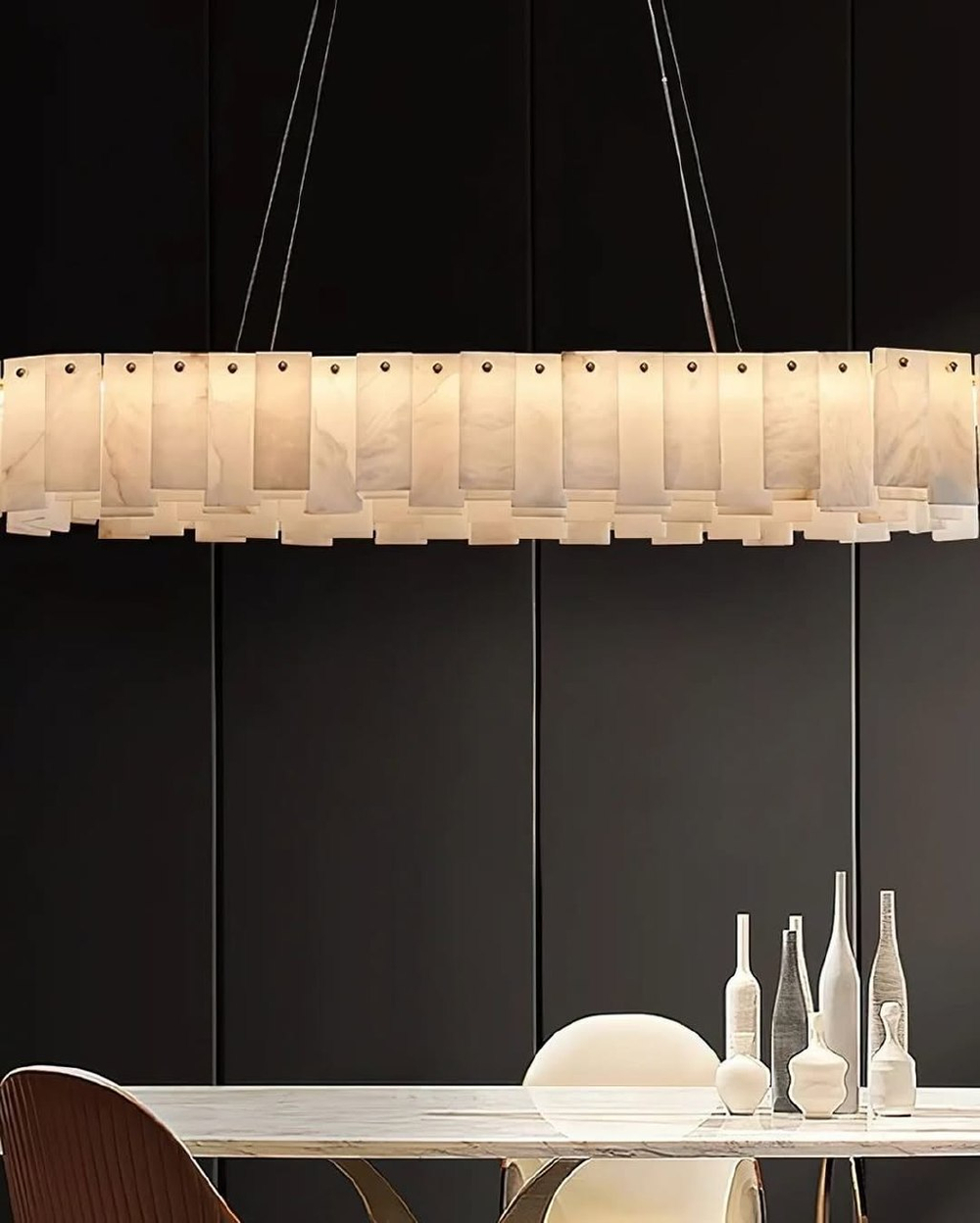 Подвесные люстры из натурального мрамора — сочетание роскоши и современного дизайна.