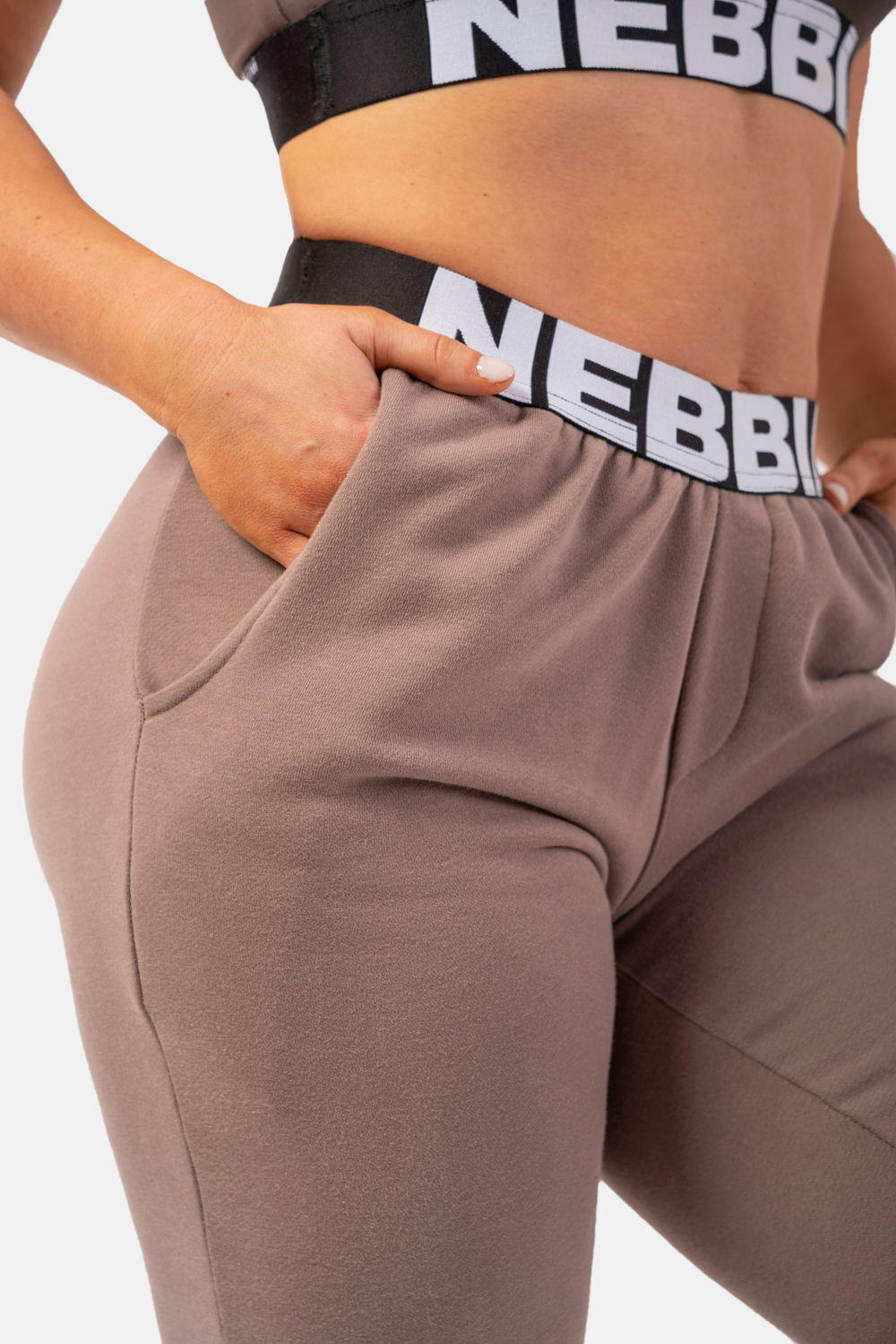 Брюки ICONIC MID-WAIST SWEATPANTS 408 Коричневые