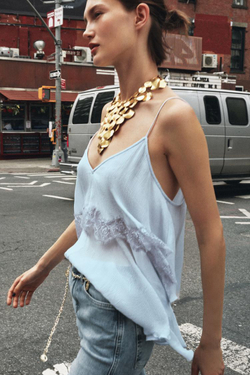 ZARA ТОП ИЗ НА БРЕТЕЛЯХ, НЕБЕСНО-ГОЛУБОЙ