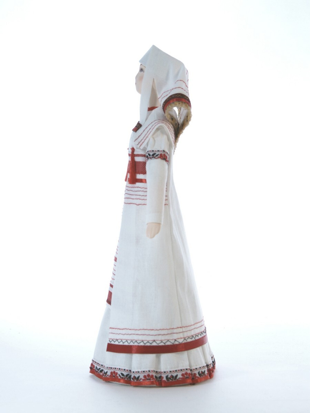 Кукла фарфоровая коллекционная Удмуртка