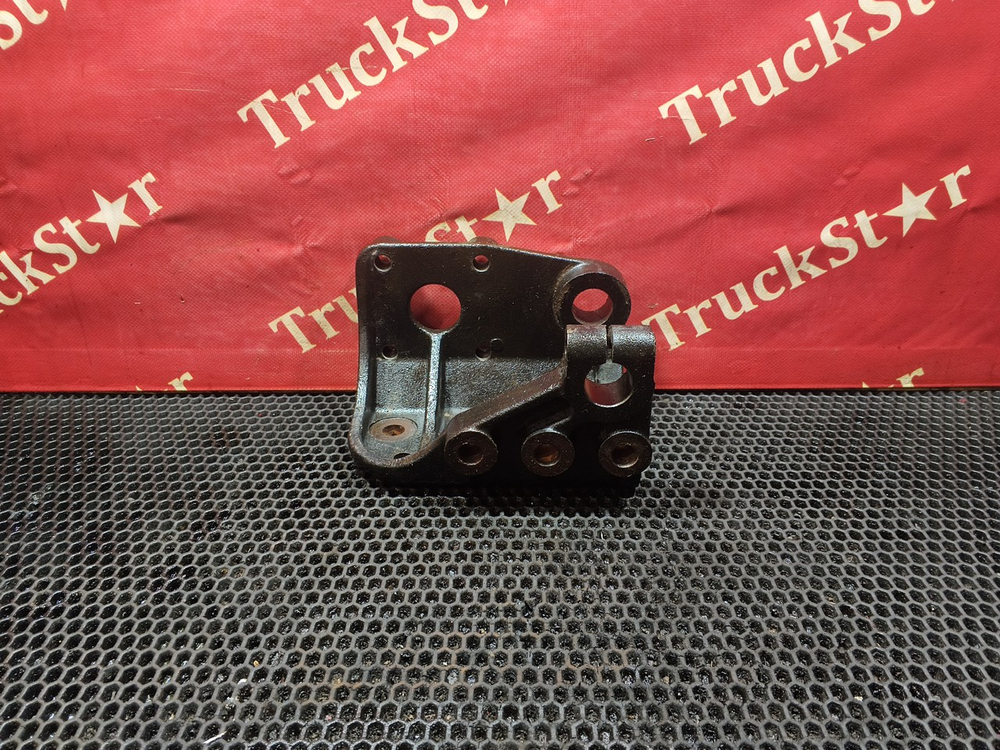 Кронштейн рессоры передней левый 2023г.