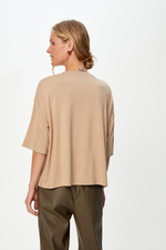 Свободная футболка из вискозы