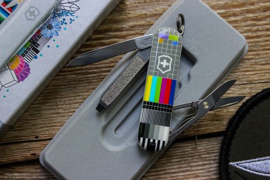 Victorinox 0.6223.L2104 Retro TV