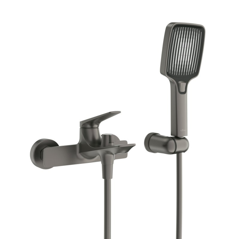 Смеситель для ванны и душа в комплекте с ручным душем, шлангом и держателем CEZARES LINER-VD-GM