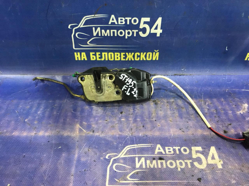 Замок двери передней левой TOYOTA CORONA 1993