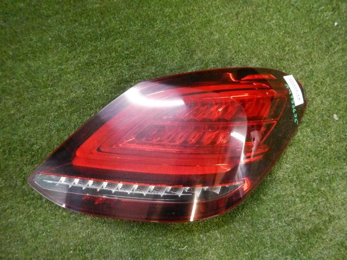 Фонарь правый Mercedes C w205 (2018-2023) LED