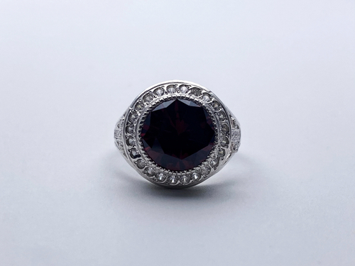 Кольцо из серебра/Частичное чернение/С камнями