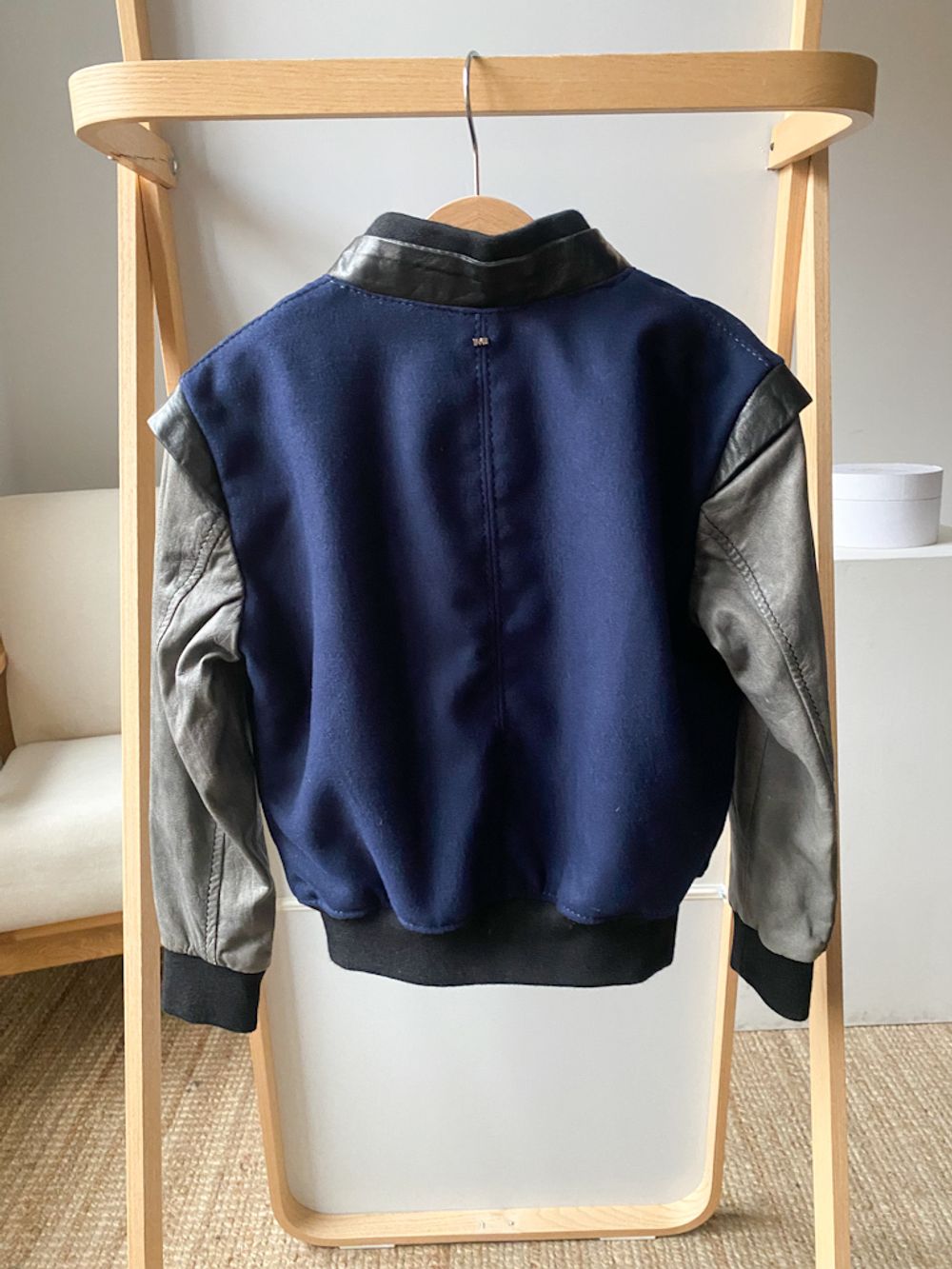 Новая куртка-бомбер IMB, 110