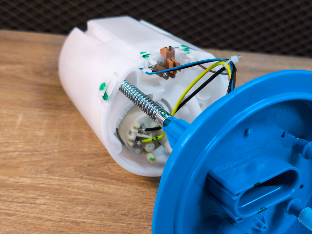 Бензонасос топливный в бак VDO  A5) 04- / Yeti 09-; VW Golf V, VI 03- / Passat (B7)