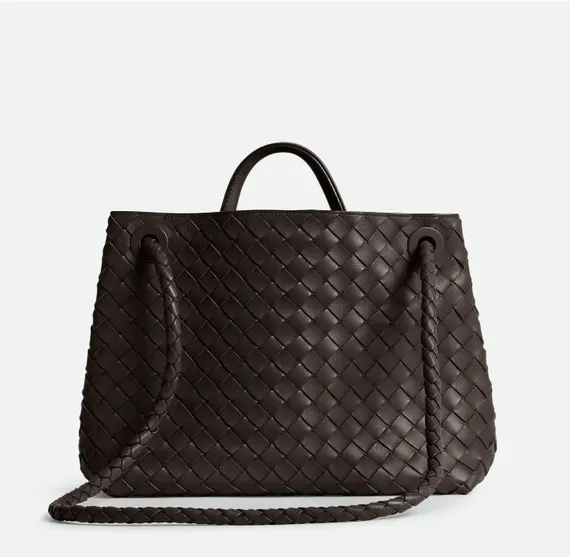 Сумка Bottega Veneta Andiamo коричневый