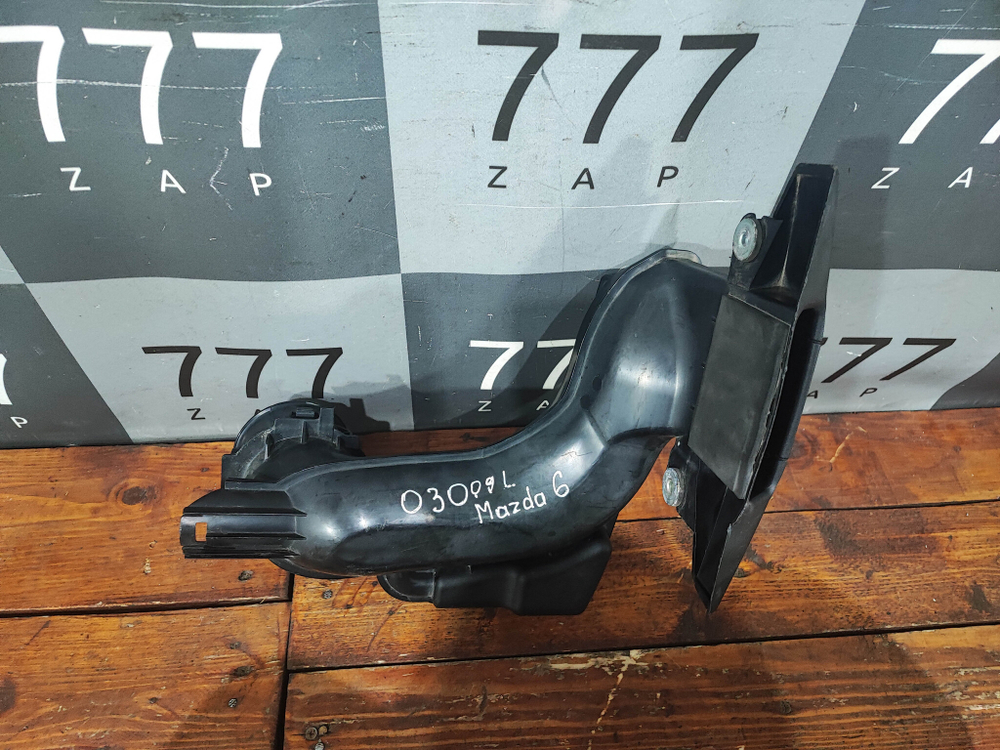 Воздухозаборник Mazda CX-5 1, 2 (KE, KF) 11-нв Б/У Оригинал PY2V13200B