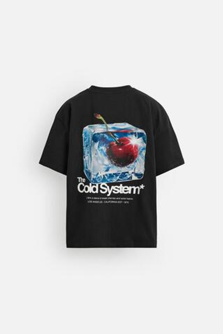 ZARA ФУТБОЛКА С КОНТРАСТНЫМ ПРИНТОМ, ЧЕРНЫЙ