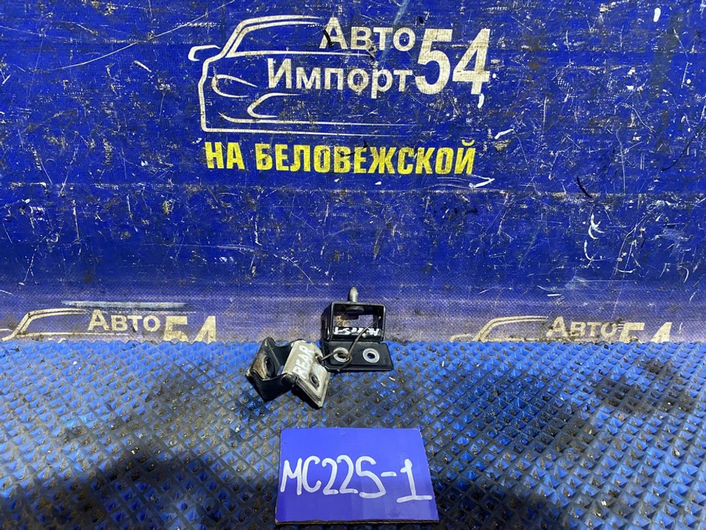Петля багажника SUZUKI WAGON R 2003