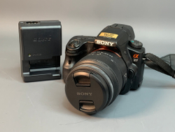 Sony Alpha SLT-A37 Kit 18-55mm