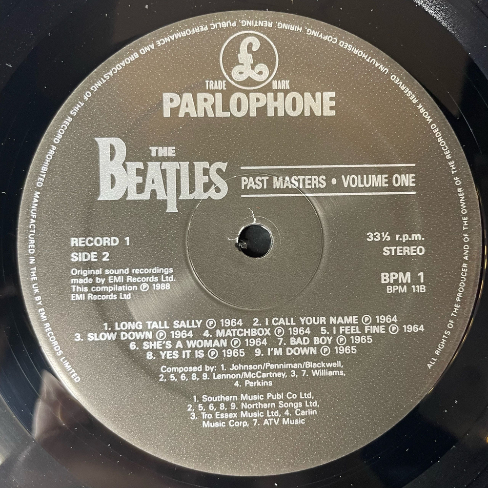 Винтажная виниловая пластинка LP The Beatles, Past Masters Volumes One and Two (Англия 1992)