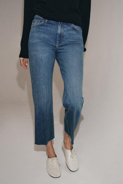 ZARA УКОРОЧЕННЫЕ ДЖИНСЫ-КЛЕШ СО СРЕДНЕЙ ПОСАДКОЙ — ZW COLLECTION, СИНИЙ