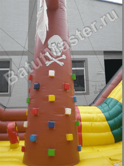 Большой надувной батут-горка "Фрегат"