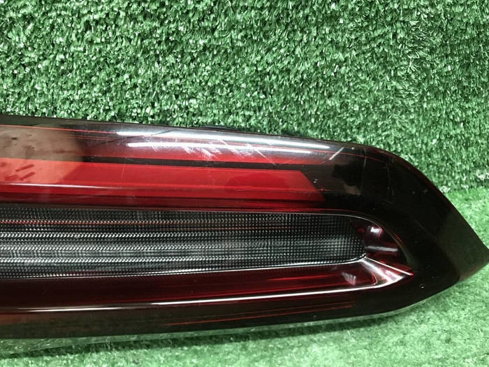 Фонарь левый внутренний BMW X5 G05 (2018-2023)