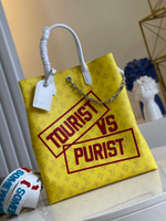 Louis Vuitton Carry It Tote