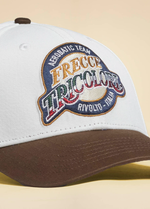 Бейсболка в двух цветах