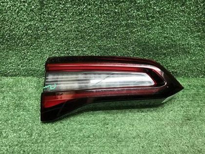 Фонарь левый внутренний BMW X5 G05 (2018-2023)