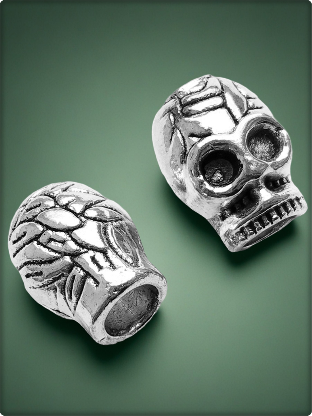 Бусины (2шт.) "Черепа" металлические для бороды, дредов, косичек. Отверстие 5мм.