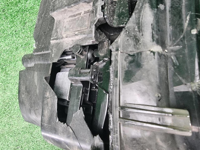 Битая Фара левая Lixiang L7 (2023-н.в.) LED