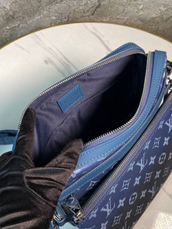 Сумка-мессенджер Louis Vuitton