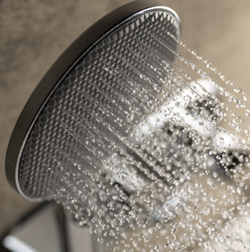 Bossini Apice смеситель для ванны, кнопочный переключатель на 2 выхода, излив 207 мм с аэратором, ручной душ Ø 140 мм на фиксированном держателе, шланг