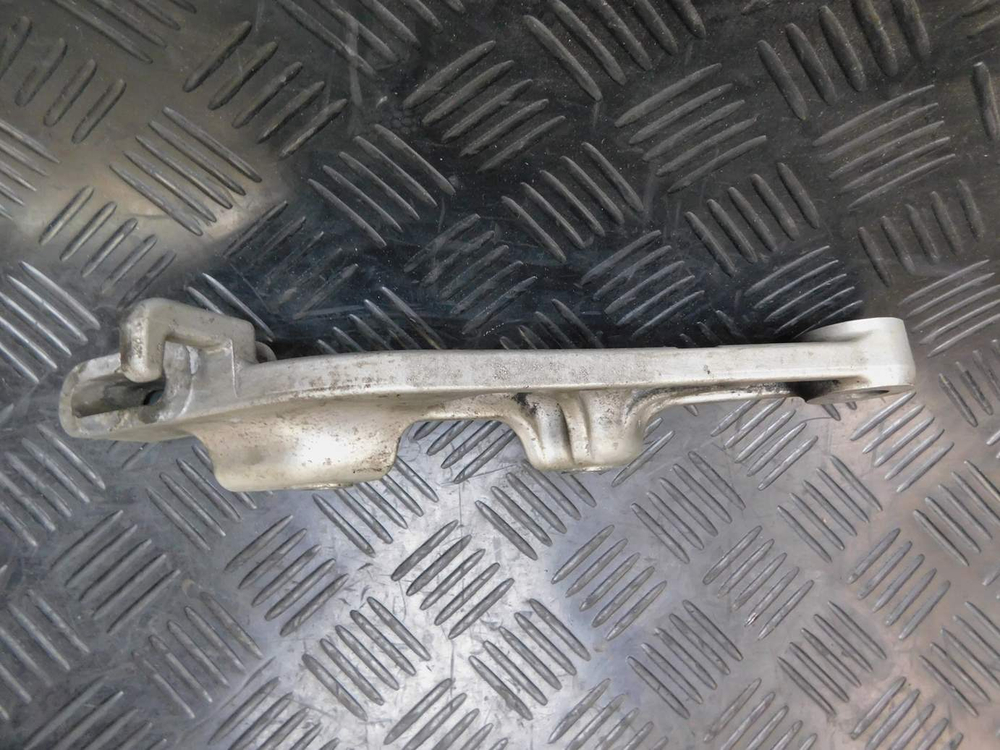 Кронштейн заднего суппорта Yamaha Road Star XV1600