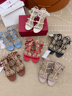 Valentino Rockstud Sandal 6 cm