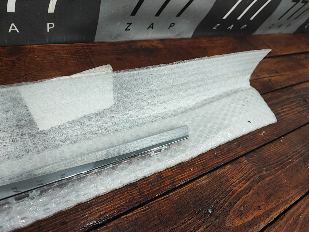 Молдинг двери задней левой VW Passat B8 Новый Оригинал 3G0853777GRU