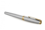 Перьевая ручка Parker Sonnet 1931504, Stainless Steel GT, перо: F или М, цвет чернил: black, в подарочной упаковке