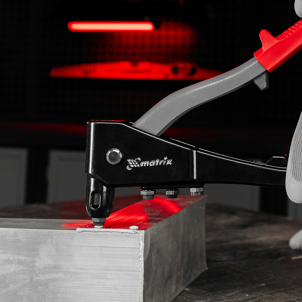 Заклепочник литой, 260 мм, заклепки 2.4-3.2-4.0-4.8 мм Matrix