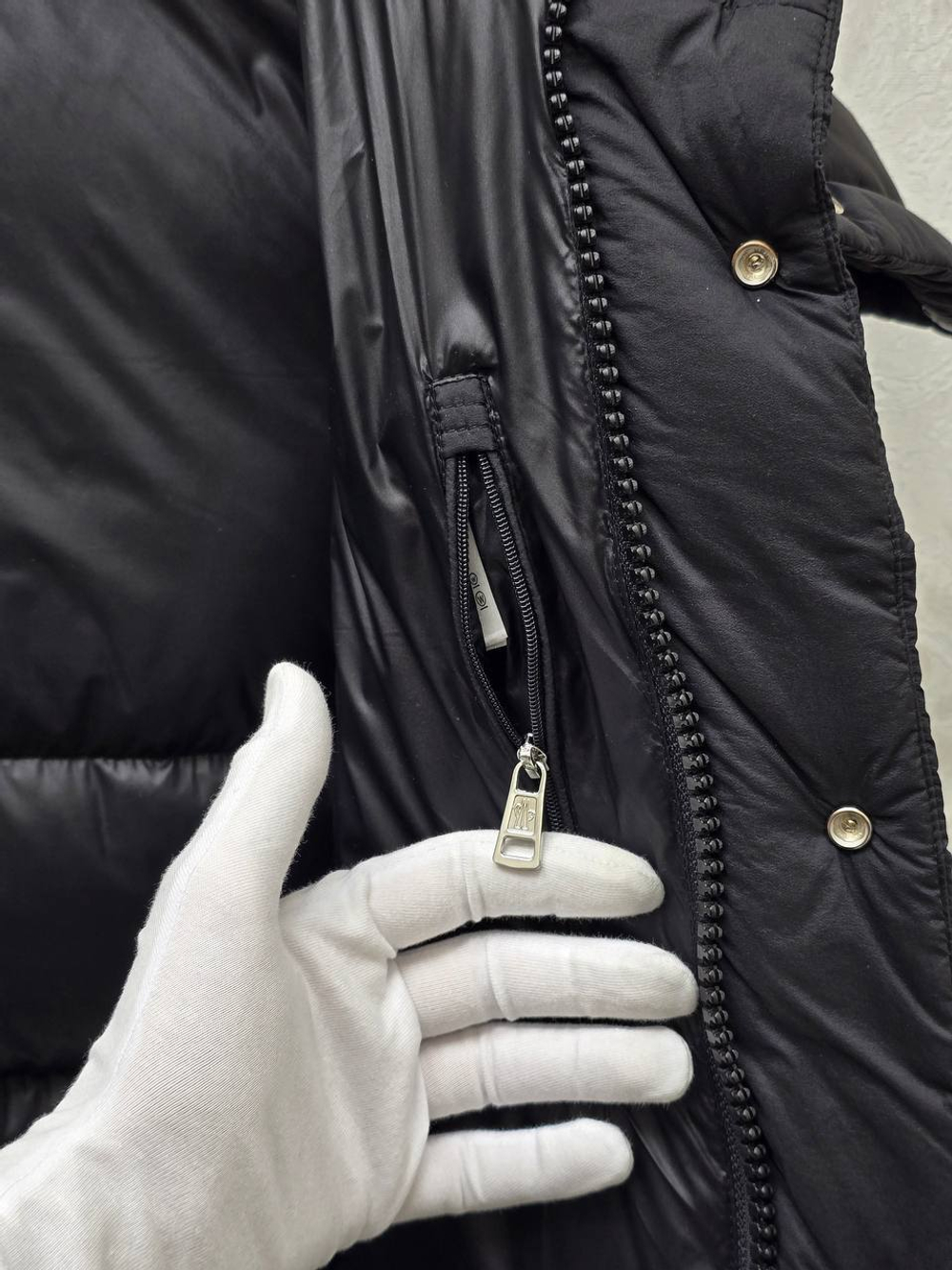Пуховик Moncler
