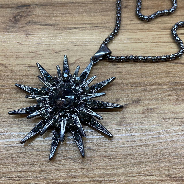Кулон на цепочке Звезда сияние кристалл серо-зеленый металл графитовый