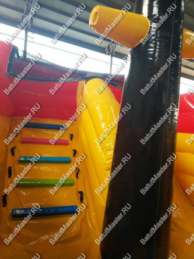 Коммерческий надувной батут "Кораблик акулы"