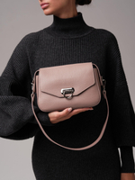 Сумка кожаная через плечо фруктовый мусс