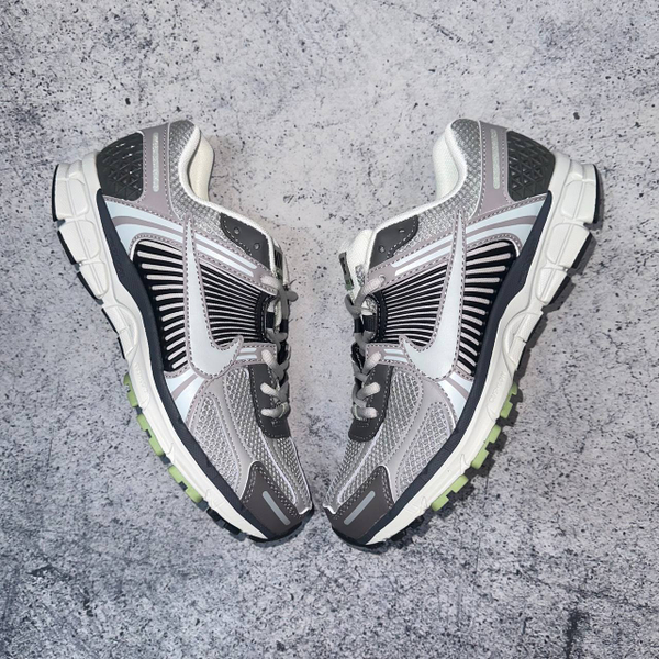 Кроссовки Nike Air Zoom Vomero 5 grey/lime