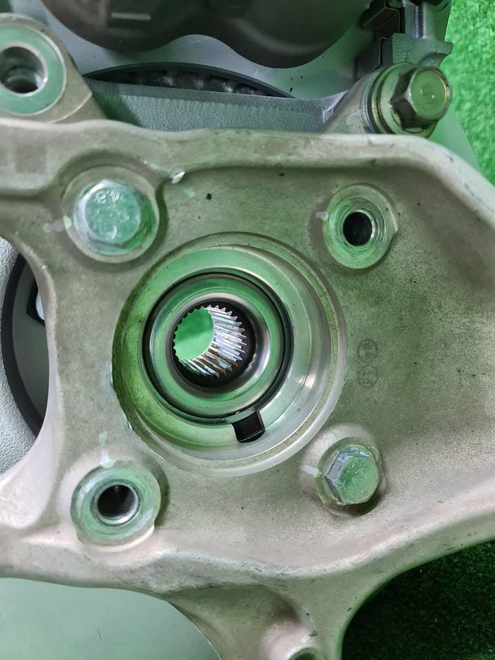 Кулак поворотный правый Lixiang L9 (2022-н.в.)