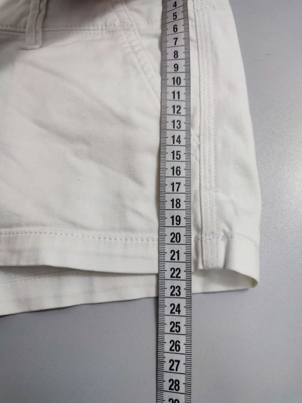 Шорты American Eagle Outfitters белые 48 размер