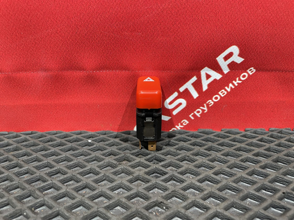 Кнопка аварийной сигнализации