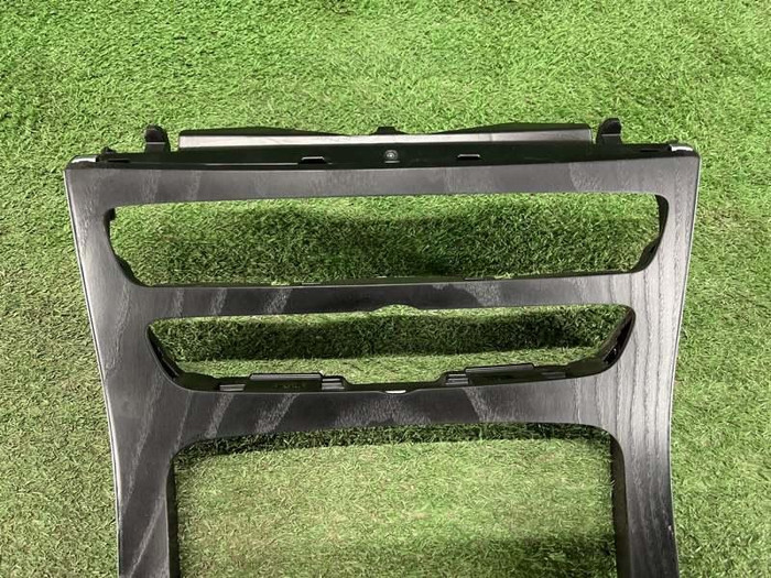 Декоративная накладка салона Mercedes E C238 16-23