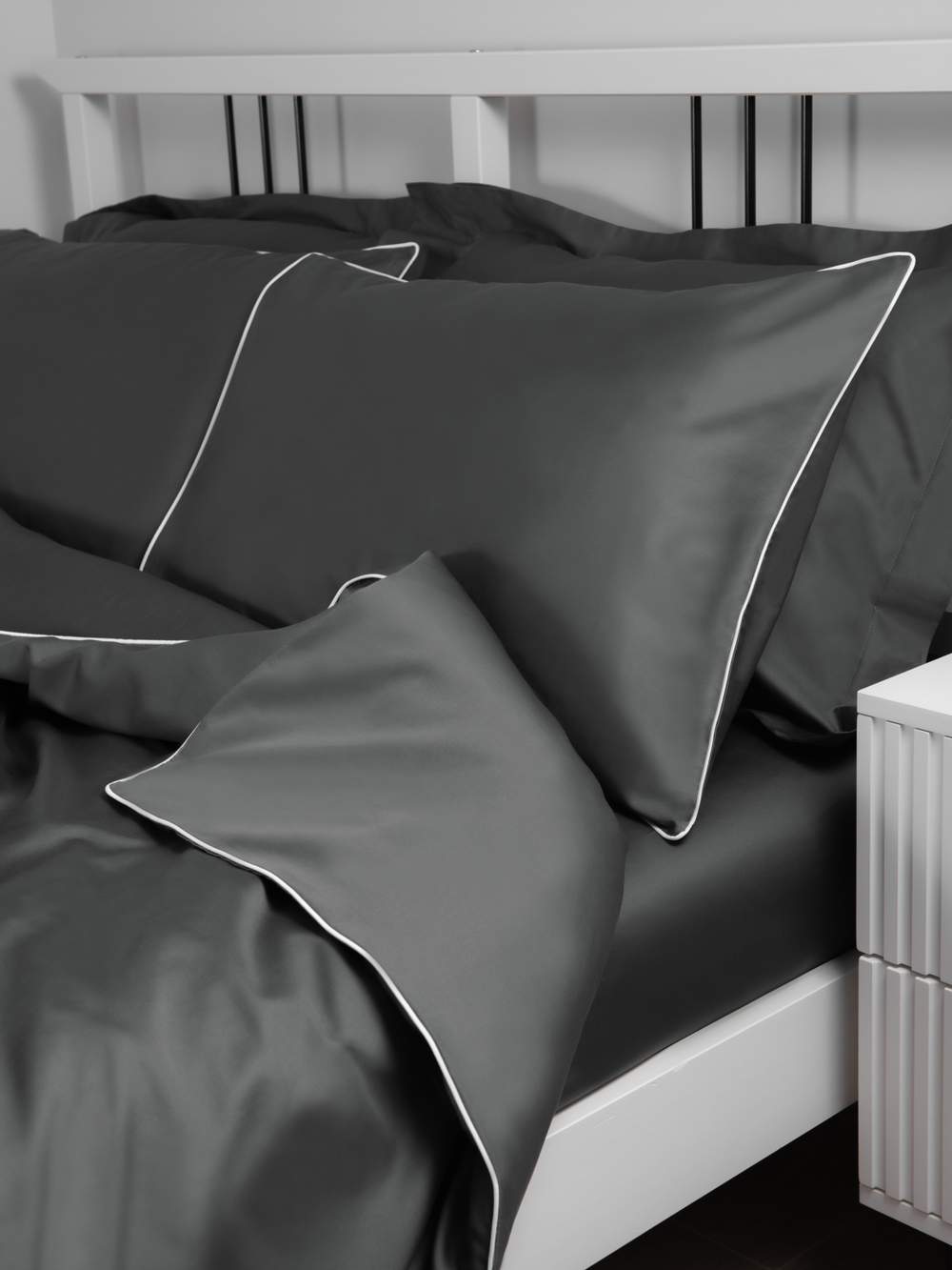 MOON 2 Наволочки, сатин темно-серый