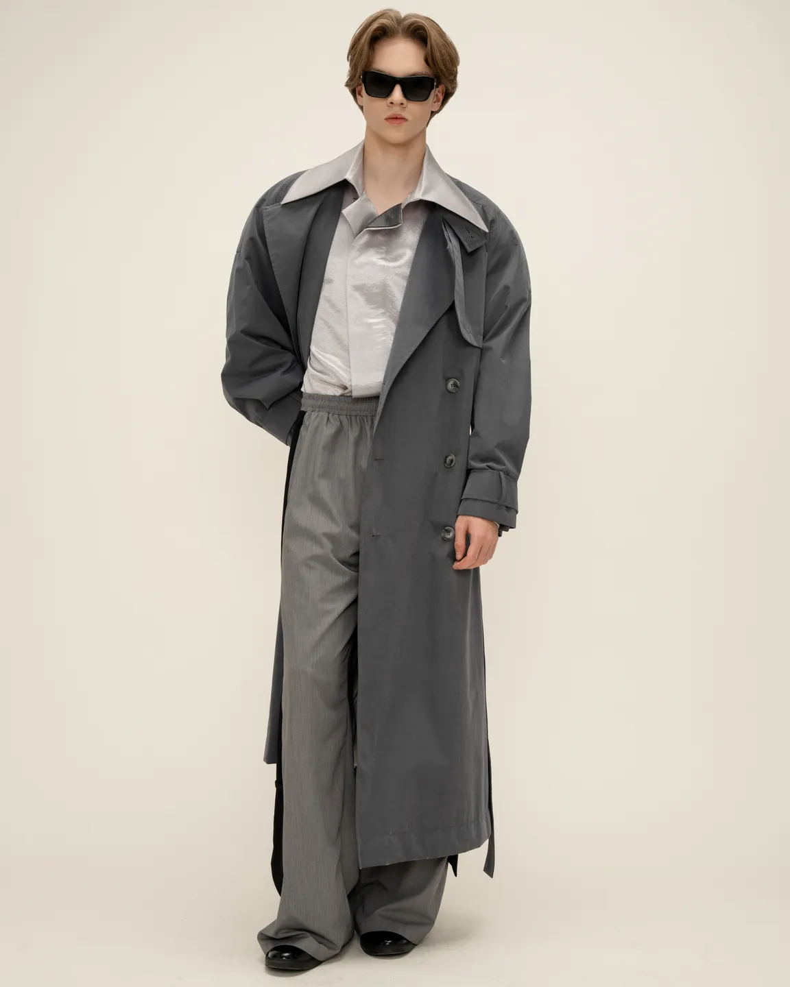 Серый тренч 